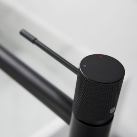 Смеситель для раковины Vincea Desire VBF-1D2MB однорычажный, черный