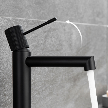 Смеситель для раковины Vincea Desire VBF-1D1MB однорычажный, черный Смеситель для раковины Vincea Desire VBF-1D1MB однорычажный, черный