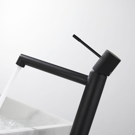 Смеситель для раковины Vincea Desire VBF-1D2MB однорычажный, черный