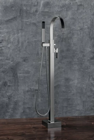 Смеситель для ванны NT Bagno NT1001 хром Смеситель для ванны NT Bagno NT1001 хром