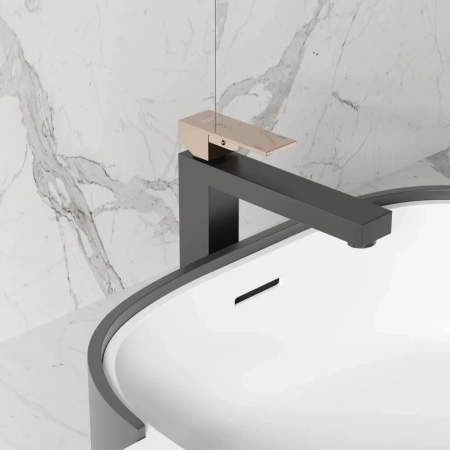 Смеситель для раковины NT Bagno NT9001HBG для раковины черный матовый/розовое золото