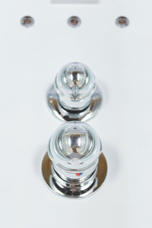 Душевая кабина Niagara Ultra NG-7012-01 120x120 белый профиль