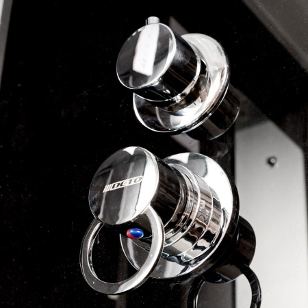 Душевая кабина DTO B 01S EL BLACK 100x100 с электрикой Душевая кабина DTO B 01S EL BLACK 100x100 с электрикой