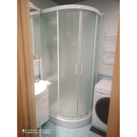 Душевая кабина Frank F418L White 100x80 без крыши Душевая кабина Frank F418L White 100x80 без крыши