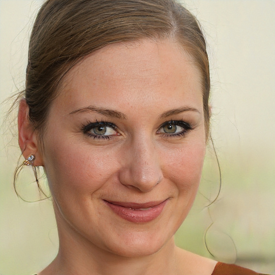 Анна Иваненко