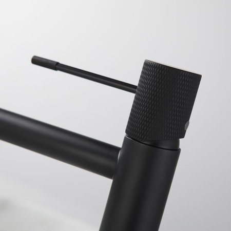 Смеситель для раковины Vincea Desire VBF-1D2MB однорычажный, черный