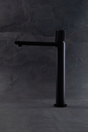 Смеситель Allen Brau Liberty 5.33002-31 черный матовый Смеситель Allen Brau Liberty 5.33002-31 черный матовый